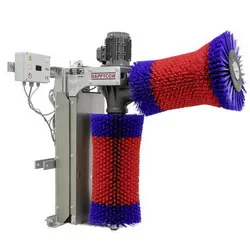 Двухэлементная активная щетка-чесалка для коров